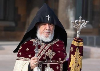 Qaraginin “suyu isindi” – istefaya məcbur edilir