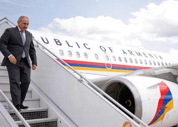 Ukrayna dronları Paşinyanın təyyarəsinin Moskvaya enməsinə imkan vermədi