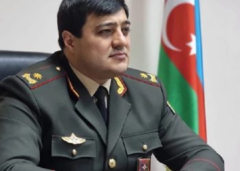 “Etiraf edirəm ki, mənə “paçka”larla pul verib”- General məhkəməyə gəldi