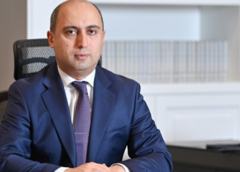 Ekspert Emin Əmrullayevin yalanını üzə çıxardı – Video