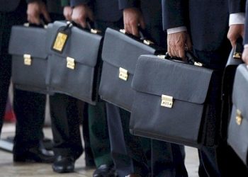 İcra başçılarını “ipdən alan” qərar