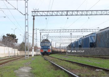 Azərbaycandan Ermənistana neft məhsullarının ilk partiyası Bakıdan yola salınıb – FOTO