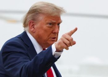 Tramp iki ölkə başçısını ölümlə hədələdi