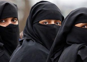 Qazaxıstan niqabı qadağan edir: “Ənənələrdə əks olunmur”