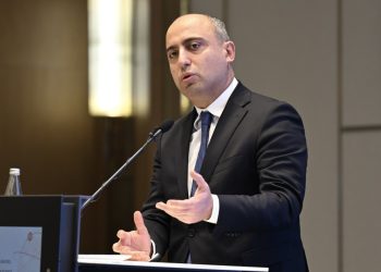 Nazirdən şok açıqlama: 5000 müəllimdən yalnız 1000 nəfəri peşəkar tələblərə cavab verir