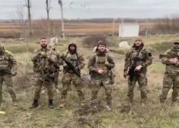 “Atanı Putin öldürüb, Zelenski yox” – Ukraynada döyüşən çeçenlərdən Ramzan Kadırova sərt cavab