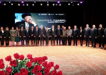 “Veysəloğlu”nun sponsorluğu ilə ərsəyə gələn “Naxçıvan Maarifi” sənədli-bədii filminin təqdimatı keçirilib