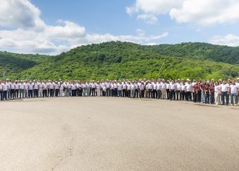 Veysəloğlu Şirkətlər Qrupu “Süni Zəka Dövründə Liderlik” mövzusunda forum keçirib