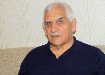 Nəriman Həsənzadənin köməkçisi şairin durumunu açıqladı