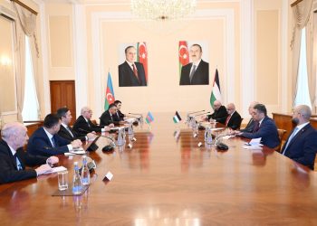 Əli Əsədov Fələstinin Baş naziri ilə görüşüb