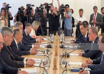 Ceyhun Bayramov və Lavrov Cənubi Qafqazdakı vəziyyəti müzakirə edib