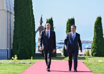 Prezident İlham Əliyevin Çolpon-Ata şəhərində rəsmi qarşılanma mərasimi olub – FOTO