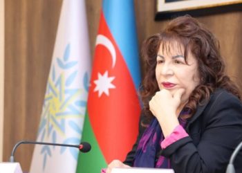 Zərifə Quliyeva: “Dilimizin qorunmasında, müstəqilliyimizin güclənməsində ailələrin  üzərinə böyük məsuliyyət düşür”