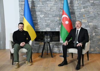 Prezident İlham Əliyev Zelenskini təbrik edib