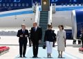 Özbəkistan Prezidenti və xanımı Prezident İlham Əliyevi və Mehriban Əliyevanı Buxarada qarşılayıblar