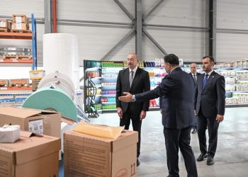 Prezident Qaradağda istehsal müəssisəsinin açılışında