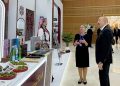 Prezident MDB-nin iştirakçı ölkələrinin milli stendləri ilə tanış olub